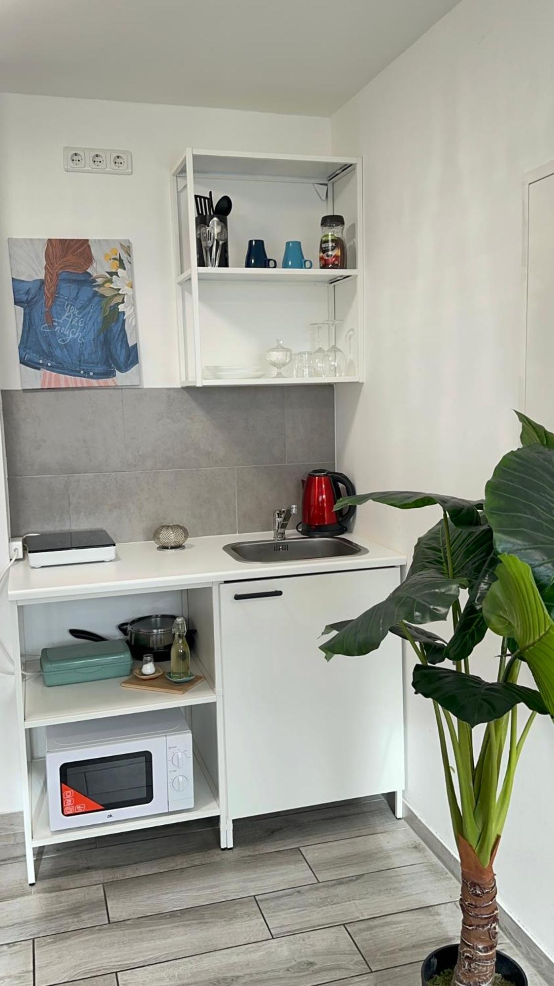 Modern Living Studio Kueche Netflix Inklusive Top Lage Norimberk Exteriér fotografie